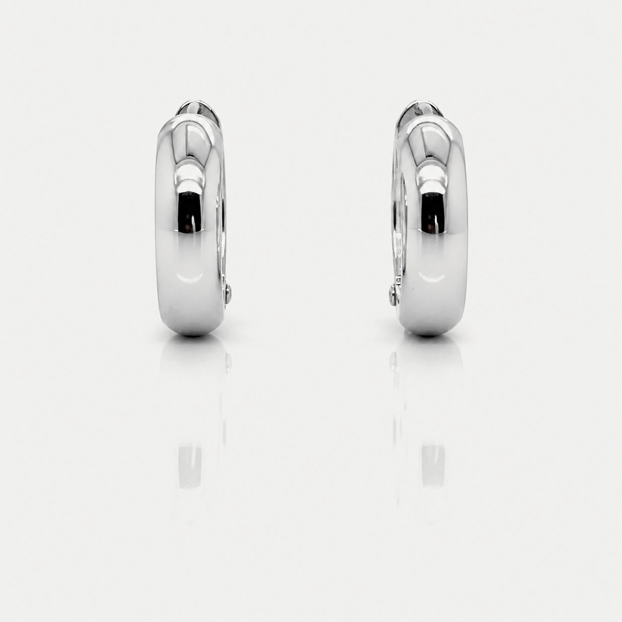 10K High Polish Plain Hoop Earrings