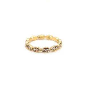 18K Yellow Gold Diamond Scalloped Design Eternity Band