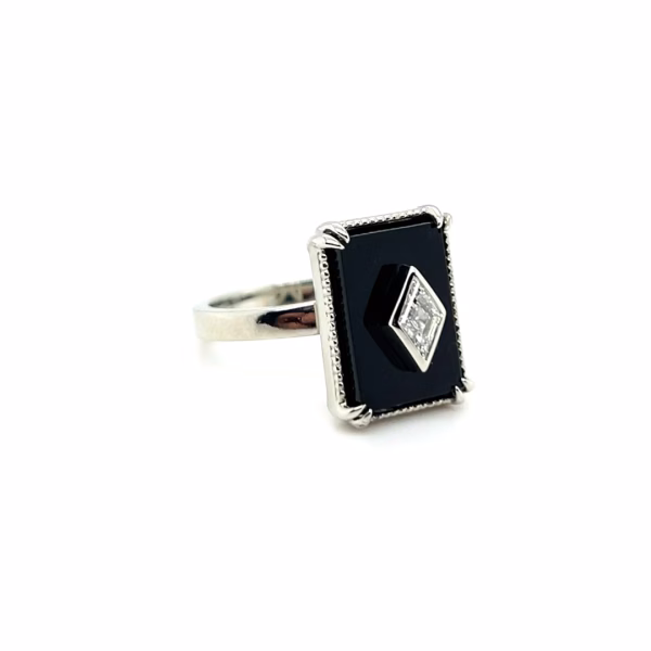 19K White Gold Black Onyx & Diamond Ring - Image 3