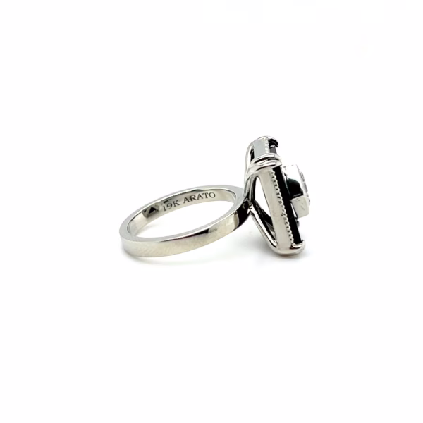 19K White Gold Black Onyx & Diamond Ring - Image 4