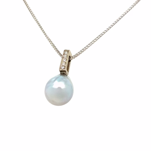 14K White Gold Southsea Silver Pearl Diamond Pendant - Image 2